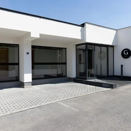 Hotel Golf Prague Exterior photo